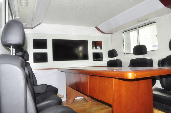 通信指揮方艙內(nèi)景 通信指揮方艙內(nèi)景